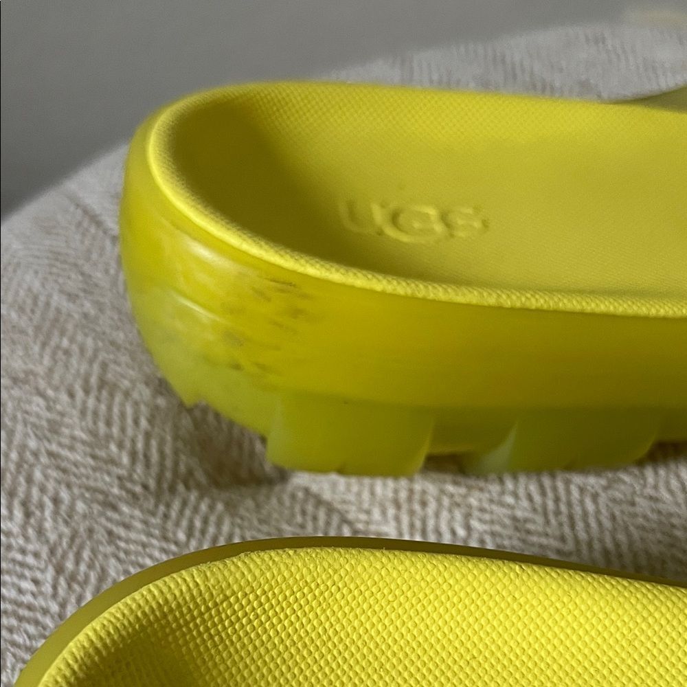 UGG Women's Jella Clear Slipper Vibrant Yellow in Size 9C - Picture 6 of 8